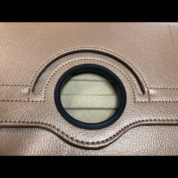 iPad GOLD case brand NEW not in pkg 9.7 “ 🐳 - Picture 8 of 9